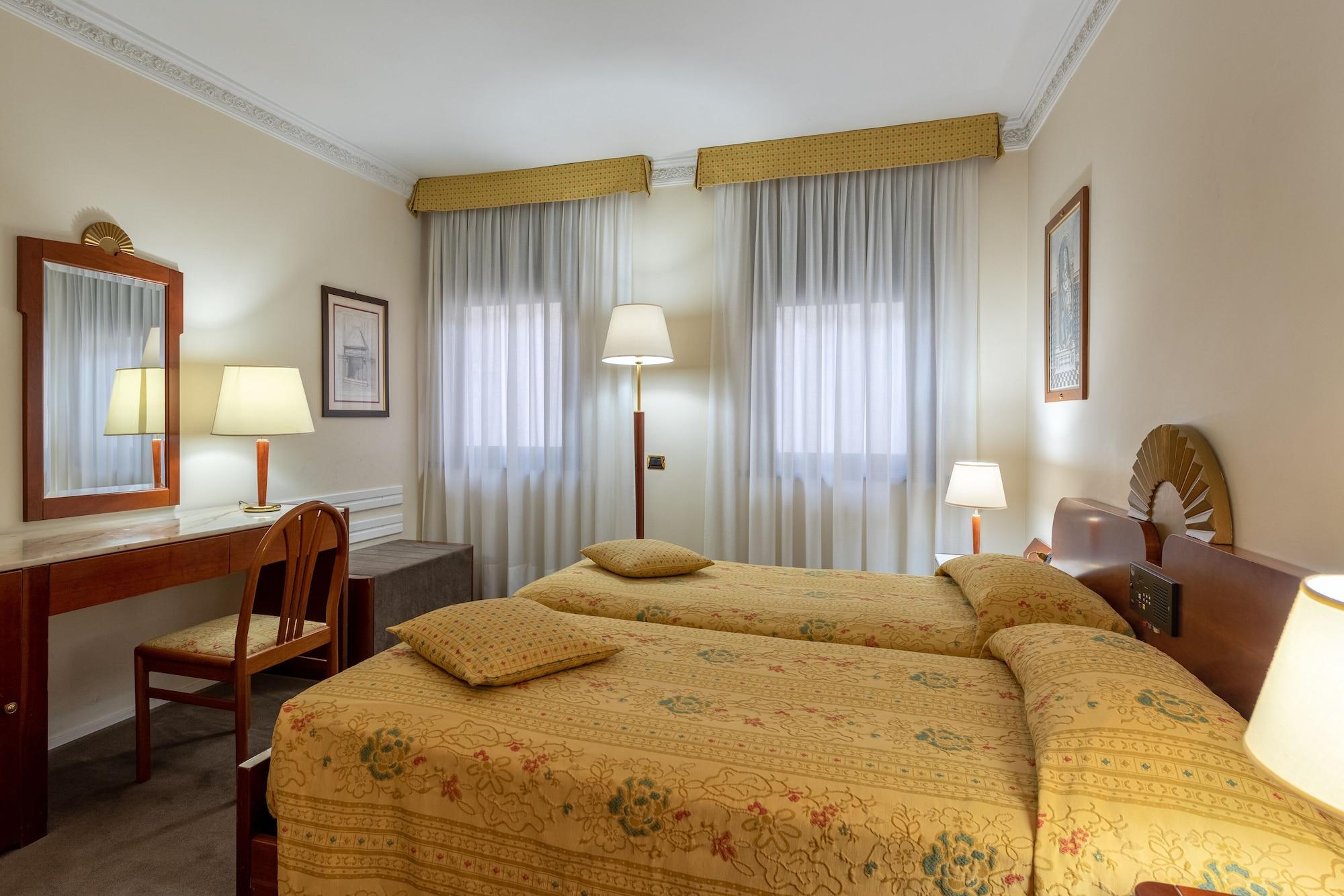 Hotel Roma Florence Luaran gambar